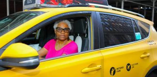 Las mujeres ganan presencia al volante de los taxis en Nueva York Las mujeres ganan presencia al volante de los taxis en Nueva York
