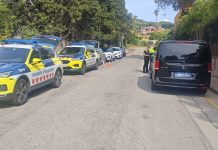 Mossos y policías locales intensifican controles a taxis y VTC en Lloret y Blanes Mossos y policías locales intensifican controles a taxis y VTC en Lloret y Blanes