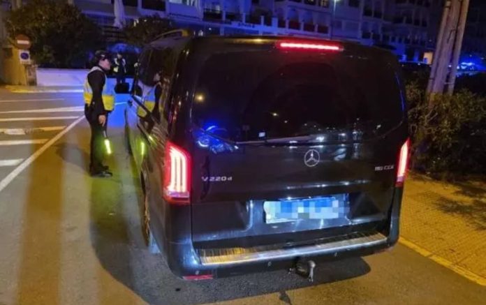 Pillan a dos conductores de VTC en Ibiza drogados al volante Pillan a dos conductores de VTC en Ibiza drogados al volante