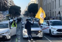 Protesta del taxi en València: cortes de tráfico y aviso de movilizaciones indefinidas Protesta del taxi en València: cortes de tráfico y aviso de movilizaciones indefinidas