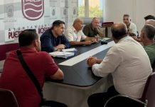 Puerto del Rosario abre el diálogo con el sector del taxi para mejorar el servicio Puerto del Rosario abre el diálogo con el sector del taxi para mejorar el servicio