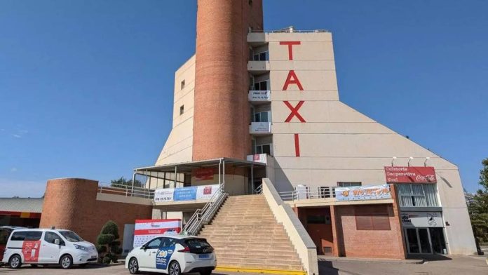 Reabre la cafetería de la Cooperativa de Taxis de Zaragoza tras un periodo de cierre