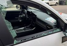 Una ola de robos a taxis estacionados en Vigo genera alarma entre los profesionales Una ola de robos a taxis estacionados en Vigo genera alarma entre los profesionales