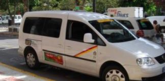El tribunal da marcha atrás en Orihuela y aprueba a los 22 aspirantes a taxista El tribunal da marcha atrás en Orihuela y aprueba a los 22 aspirantes a taxista