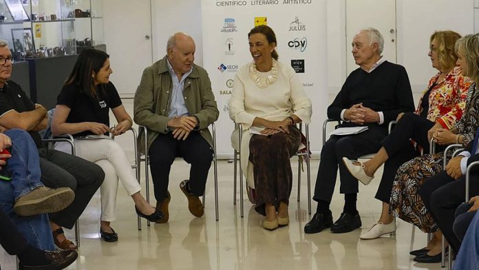 La Diputación de Palencia consolida el taxi rural a demanda y amplía su funcionamiento La Diputación de Palencia consolida el taxi rural a demanda y amplía su funcionamiento