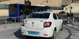 Los taxis de Ceuta estrenan un sistema de reservas por WhatsApp Los taxis de Ceuta estrenan un sistema de reservas por WhatsApp