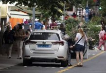 Los taxis de Ourense recuperan la parada de San Lázaro Los taxis de Ourense recuperan la parada de San Lázaro