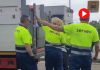 Refuerzo policial en la T1 del Prat contra la venta ambulante en la parada de taxis Operativo policial en la T1 del Aeropuerto de Barcelona contra la venta ambulante en la zona de taxis