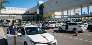 Aumenta el transporte ilegal en las zonas turísticas y el aeropuerto de Mallorca Aumenta el transporte ilegal en las zonas turísticas y el aeropuerto de Mallorca