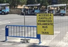 El PSOE denuncia que los tuctucs acceden al castillo de Santa Bárbara pese a la prohibición El PSOE denuncia que los tuctucs acceden al castillo de Santa Bárbara pese a la prohibición