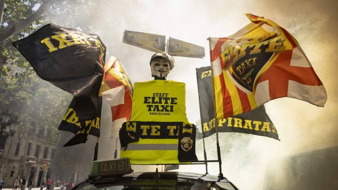 Élite Taxi responde a las críticas internas y reafirma su compromiso con la defensa del sector Élite Taxi responde a las críticas internas y reafirma su compromiso con la defensa del sector