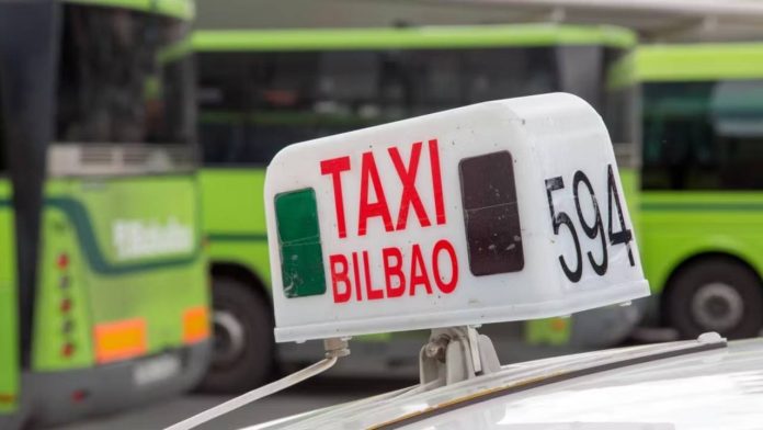 Los taxistas vascos cuestionan el protocolo de las diputaciones para sancionar a las VTC