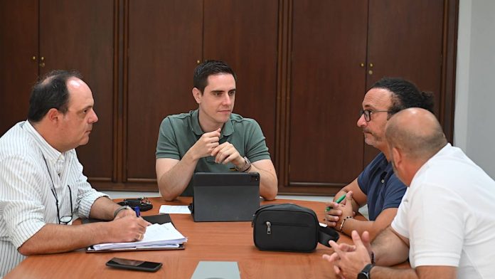 Jerez refuerza su compromiso con el taxi y mejora el transporte público Jerez refuerza su compromiso con el taxi y mejora el transporte público