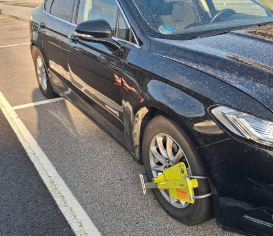 Operativo en el Aeropuerto de Barcelona: 13 denuncias y 7 VTC inmovilizados Operativo en el Aeropuerto de Barcelona: 13 denuncias y 7 VTC inmovilizados