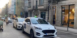 Santiago ampliará su servicio de taxi con 29 nuevas licencias adaptadas Santiago ampliará su servicio de taxi con 29 nuevas licencias adaptadas