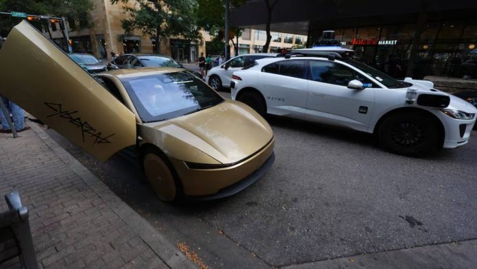 El regulador de EE.UU. investiga los taxis sin volante de Tesla
