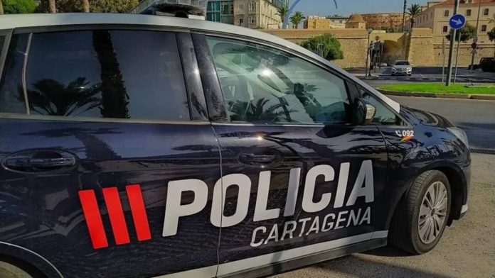Detenidos dos pasajeros por agredir con un objeto punzante a un taxista en Cartagena