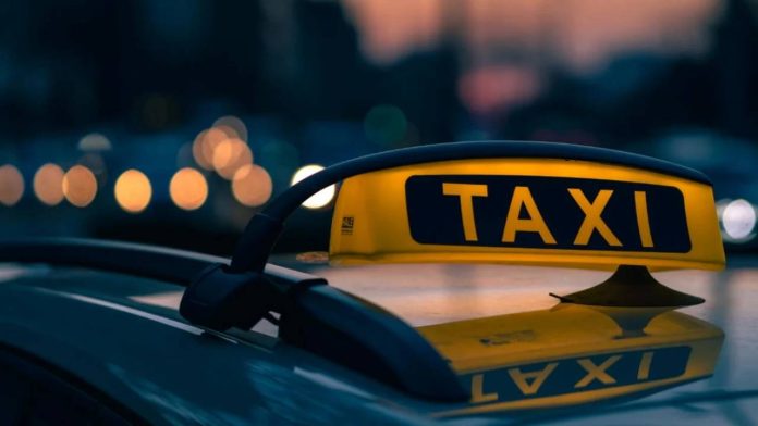 Un taxi llevará al colegio a dos niñas de Alfornón hasta Sorvilán