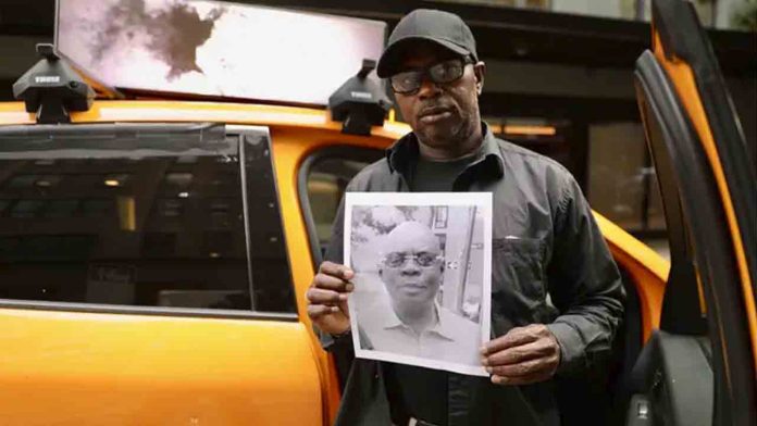 Cuatro taxistas mueren en Nueva York en plena crisis de deuda y trabajo Cuatro taxistas mueren en Nueva York en plena crisis de deuda y trabajo